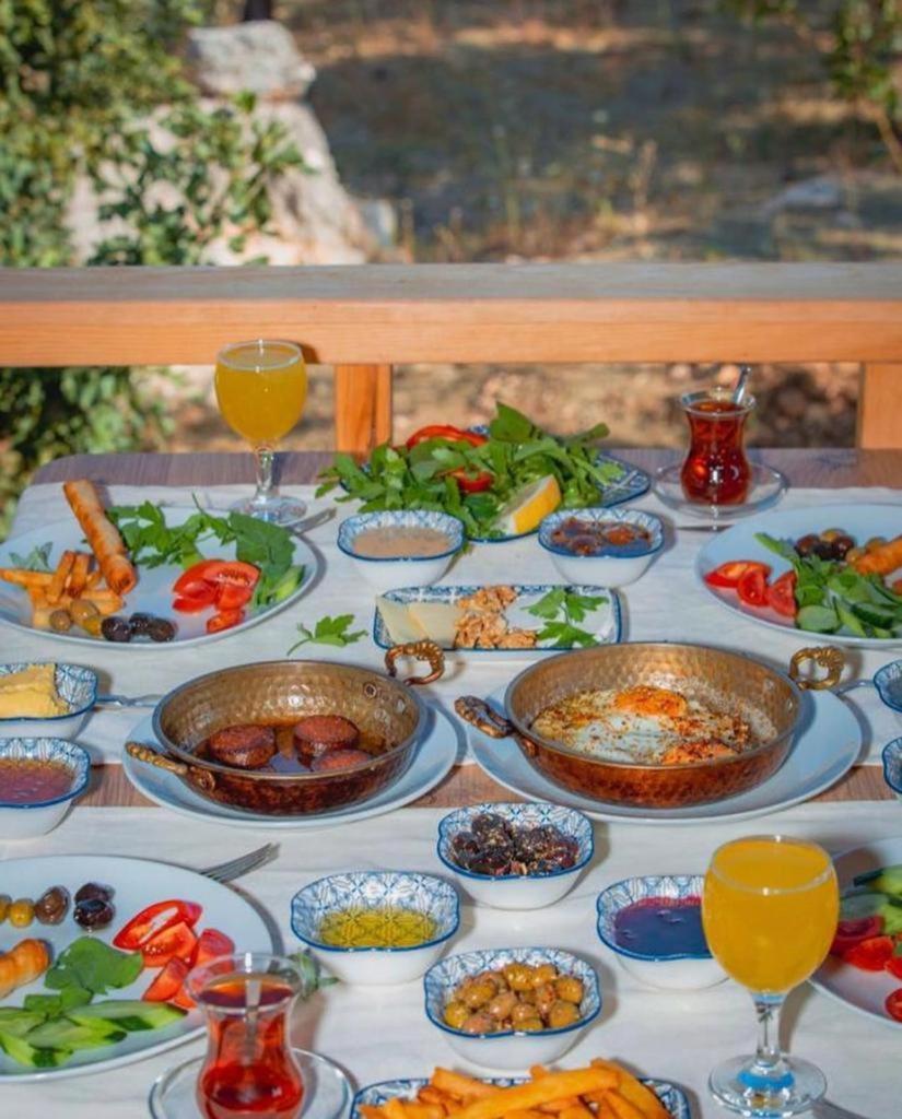 Doganin Ruhu Hotel & Bungalow Kaş Esterno foto