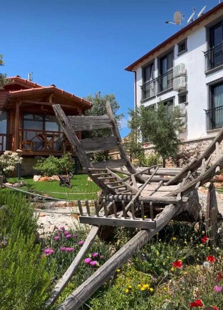 Doganin Ruhu Hotel & Bungalow Kaş Esterno foto