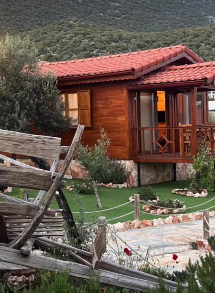 Doganin Ruhu Hotel & Bungalow Kaş Esterno foto