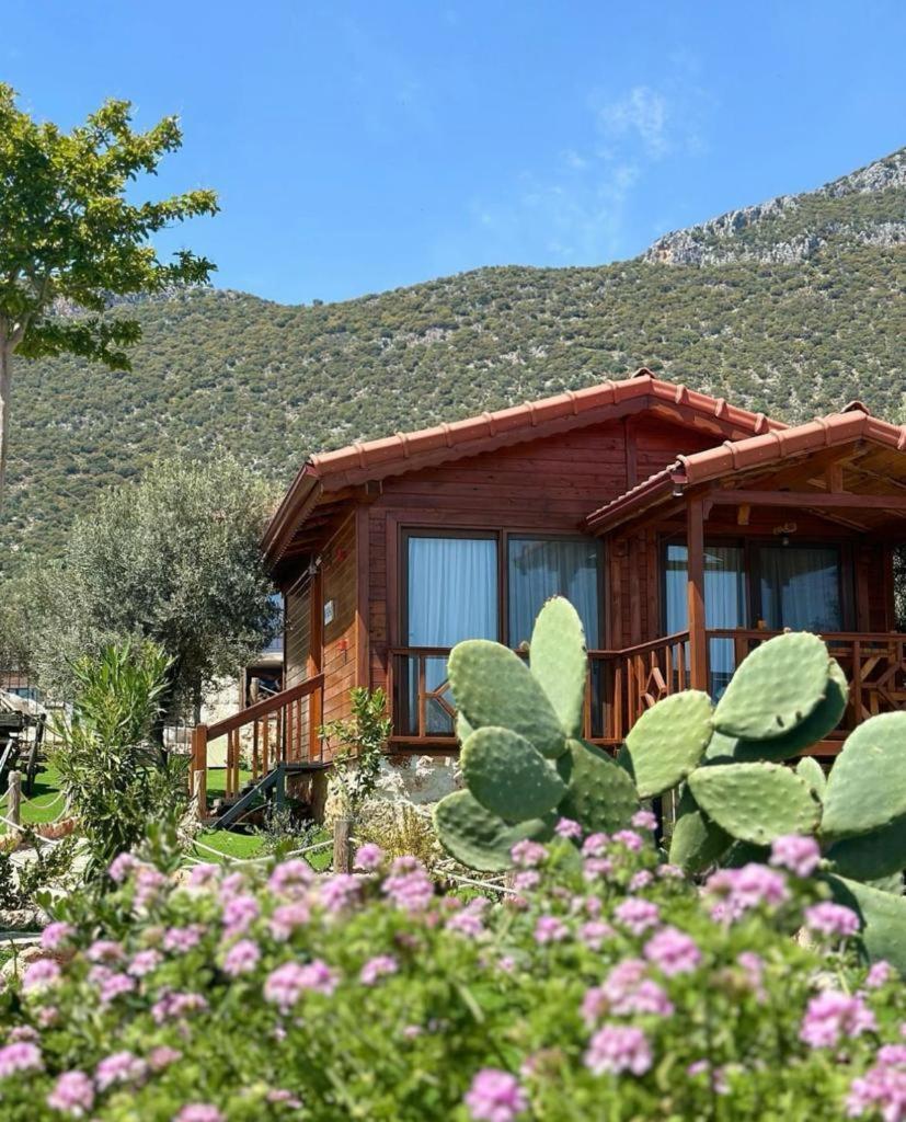 Doganin Ruhu Hotel & Bungalow Kaş Esterno foto